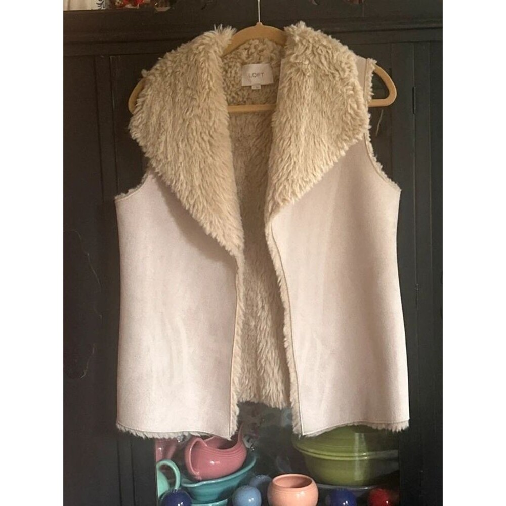 LOFT Cream Faux Shearling Lined Sleeveless Vest Boho Cozy Small